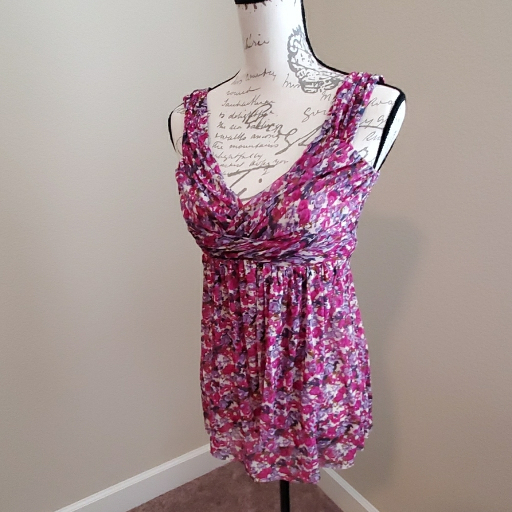 Express Gauze top, multi colors. Small